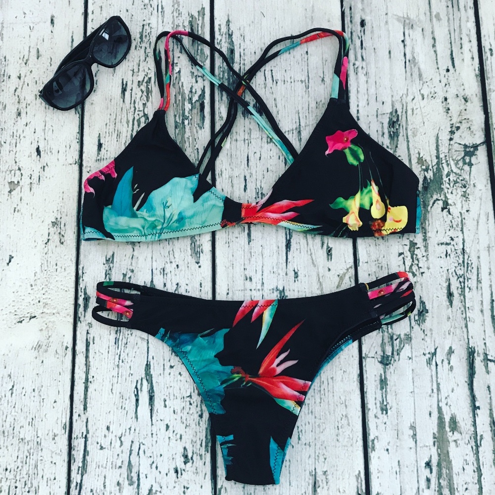 NEW Tropical Print Bikini